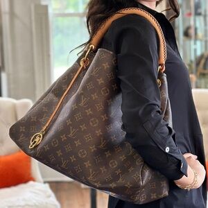 Louis Vuitton Artsy(CA0152)